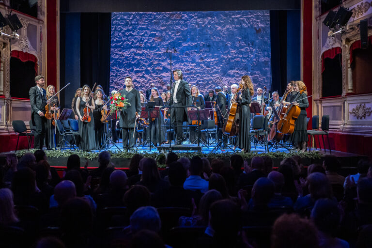 Nakon sto godina na istom mjestu: odličnim koncertom Dubrovački simfonijski orkestar pokazao izvrsnost