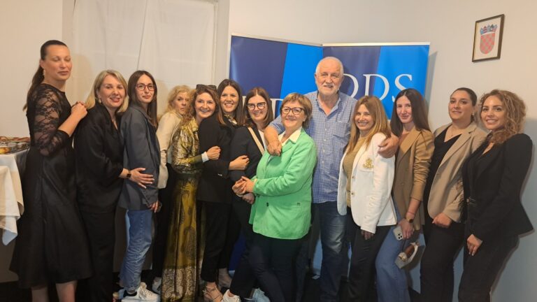 U baraci je veselo, ali zasad samo slika, bez tona