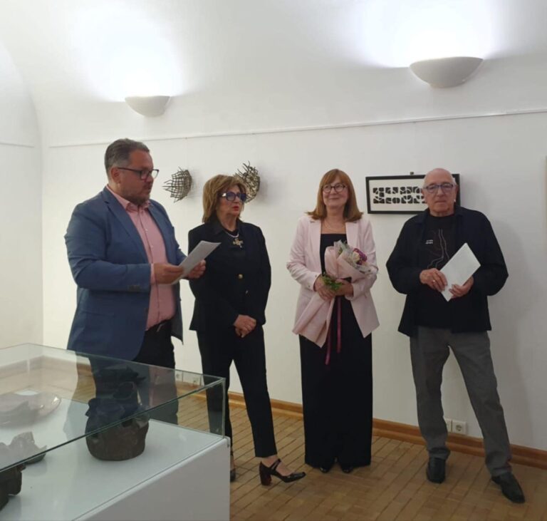 Dubrovačka keramičarka Lucija Perojević izlaže u Osijeku – pred publikom rodnog grada