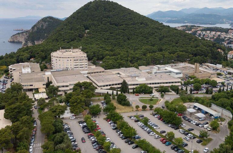 U Osijeku se na ultrazvuk dojki čeka skoro godinu dana, a u Dubrovniku?