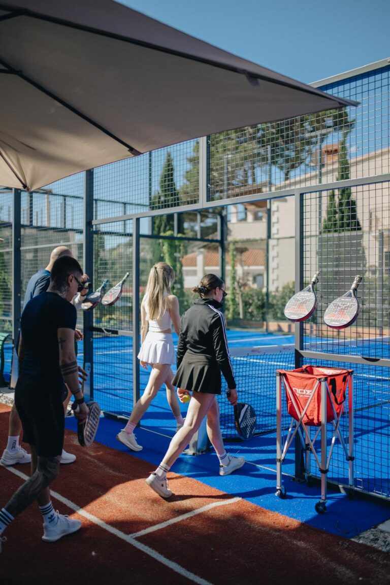Opusti se uz najbrže rastući sport u svijetu! Vidimo se na padelu u Župi!