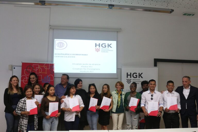 Nakon dva mjeseca intenzivnog učenja hrvatskoj jezika stranim radnicima uručene diplome