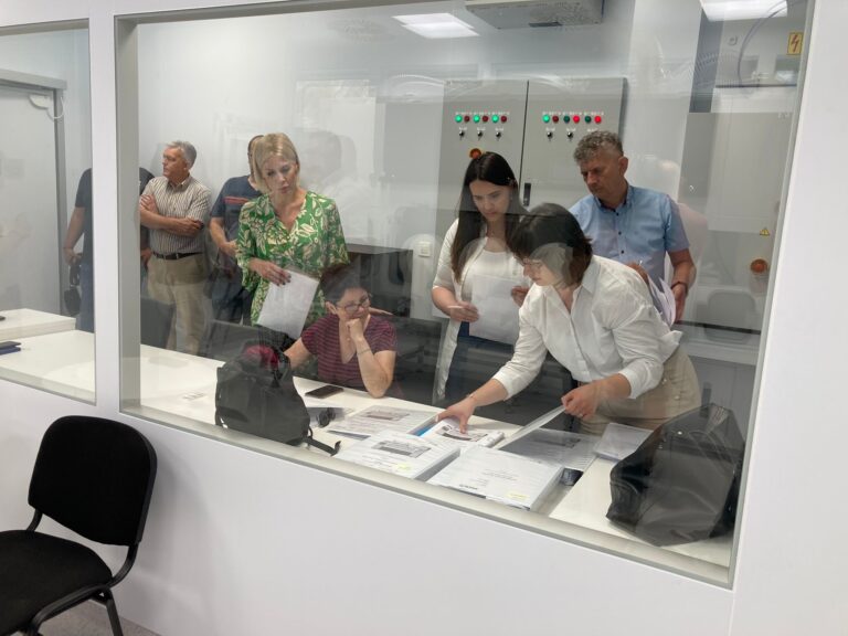 U Općoj bolnici Dubrovnik održana primopredaja farmaceutskog izolatora