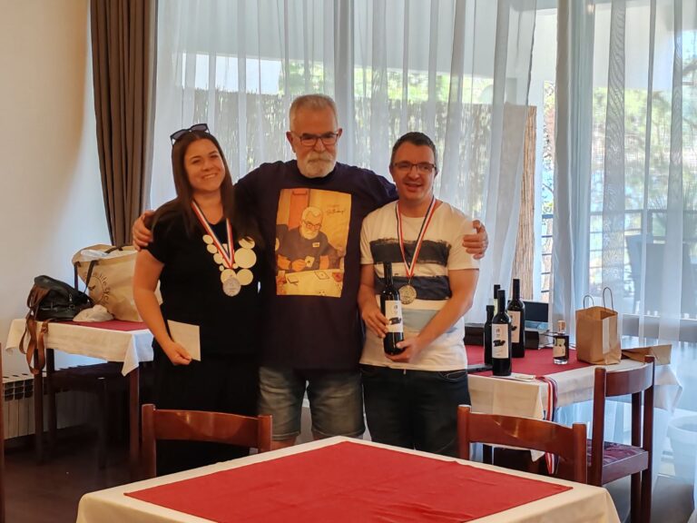 BRAVO: Bridž klub Dubrovnik osvojio drugo mjesto na turniru “Viška pogača”