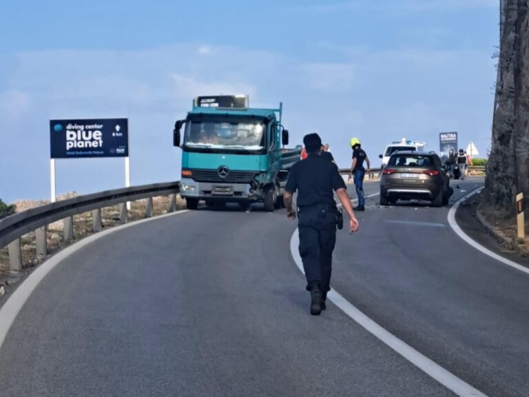 POČELO JE Dvije prometne nezgode između Župe i grada, čeka se u kolonama