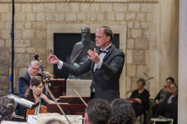 Slavni tenor Francisco Araiza i sopranistica Marija Vidović nastupaju s Dubrovačkim simfonijskim orkestrom