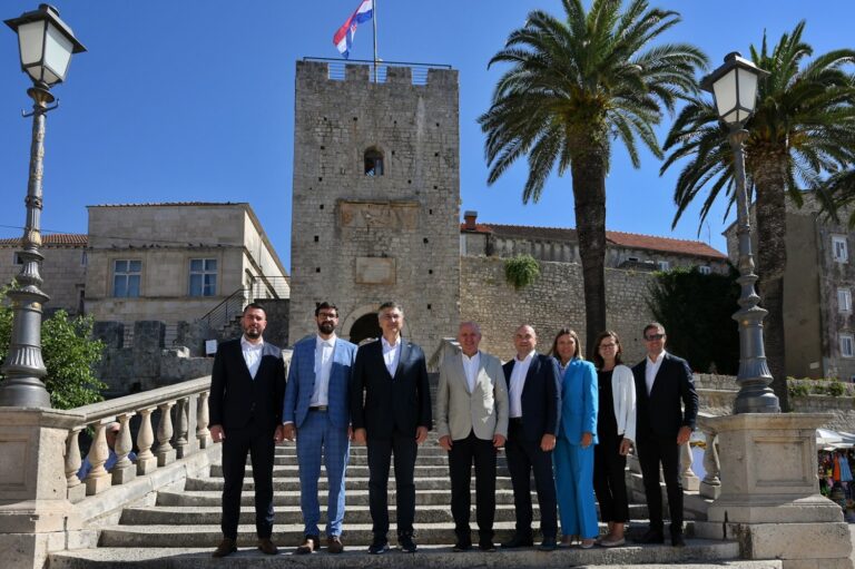 Plenković u posjetu Korčuli: Vlada vodi snažnu politiku ravnomjernog regionalnog razvoja s posebnim naglaskom na otoke