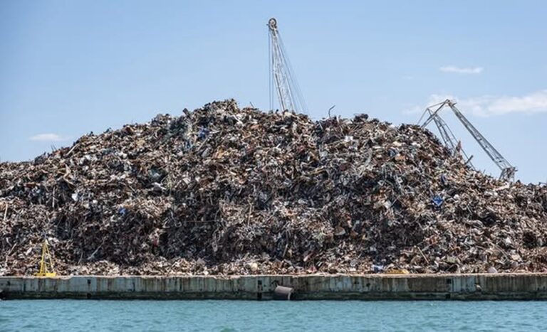 Pelješčane razbjesnila izjava ministrice Vučković. Jesu li načelnici nesposobni ili su zbog zakona zatrpani smećem i dovedeni pred zid?