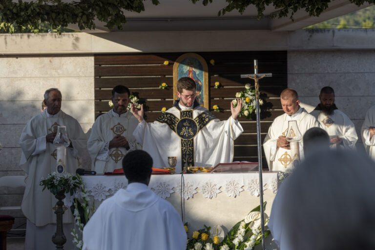 Mlada misa don Marija Tošića u Gospe od Milosrđa u Dubrovniku