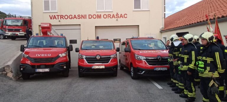 SVEČANO U ORAŠCU Vatrogasci dobili tri nova vozila