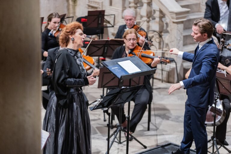“Zavodnice, Osvetnice, Heroine” u Kneževu dvoru: u prodaji dodatna mjesta za večerašnji koncert!