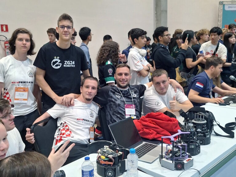 Dubrovački robotičar Duje Handabaka sudjelovao na svjetskom RoboCup Junior natjecanju u Brazilu