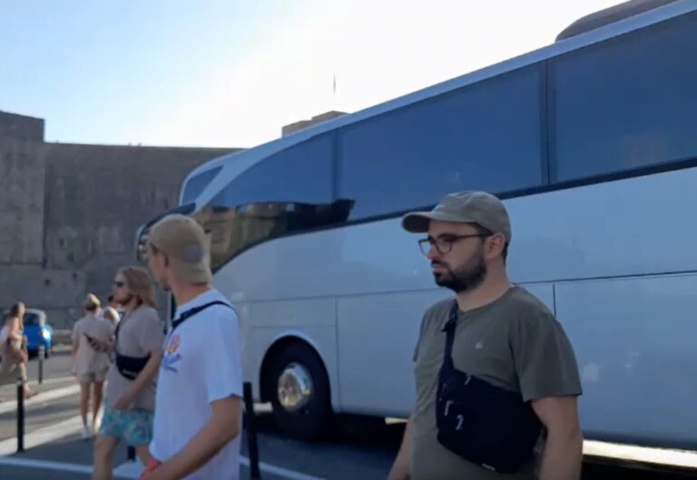 Zbog pokvarenog autobusa na vatrogascima nastala gužva u prometu