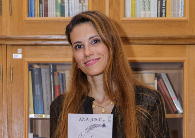 Ana Jusić emotivno predstavila svoju drugu zbirku poezije “Na kraju ulice”