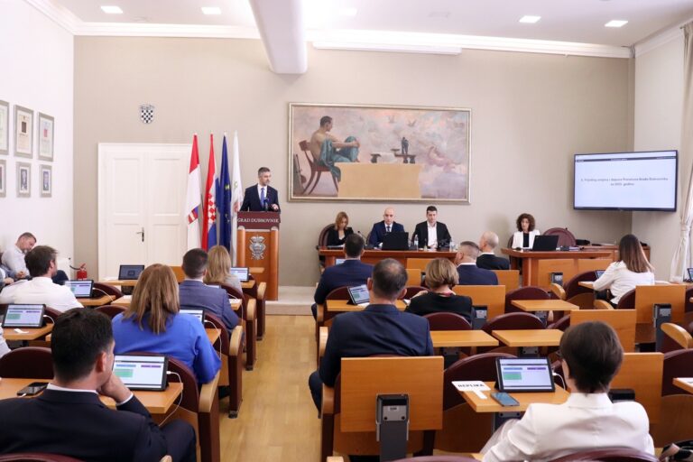 Gotova je ljetna stanka, gradski vijećnici se ovoga petka vraćaju u svoje klupe