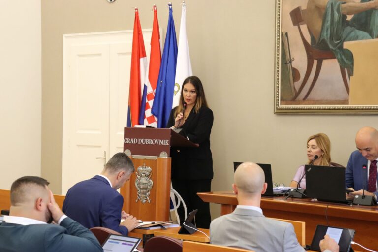 Anita Bonačić Obradović nakon rasprave na Gradskom vijeću: Naša djeca i mladi trebaju sustavnu podršku i ozbiljan pristup, a ne politiziranje i omalovažavanje