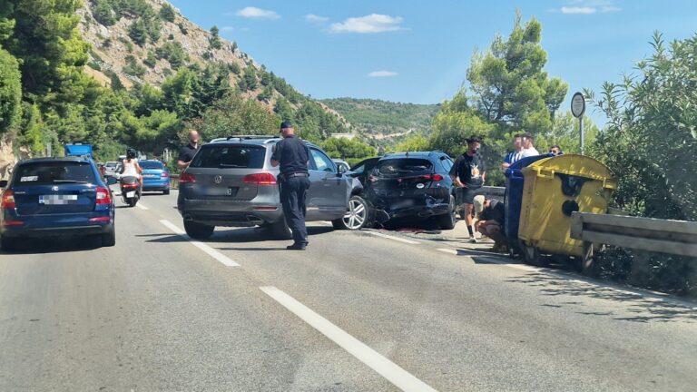 U prometnoj nesreći na magistrali sudjelovala četiri automobila, promet otežan