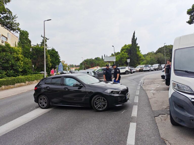 Zbog sudara kod Fine nastala velika gužva u prometu