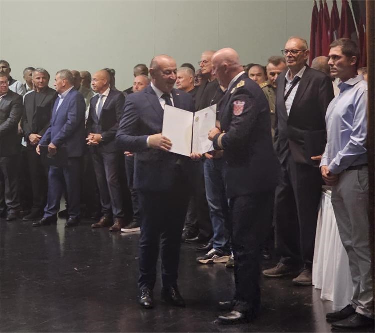 Ministarstvo hrvatskih branitelja dodijelilo zahvalnicu PU dubrovačko-neretvanskoj za izniman doprinos u VRO Oluja