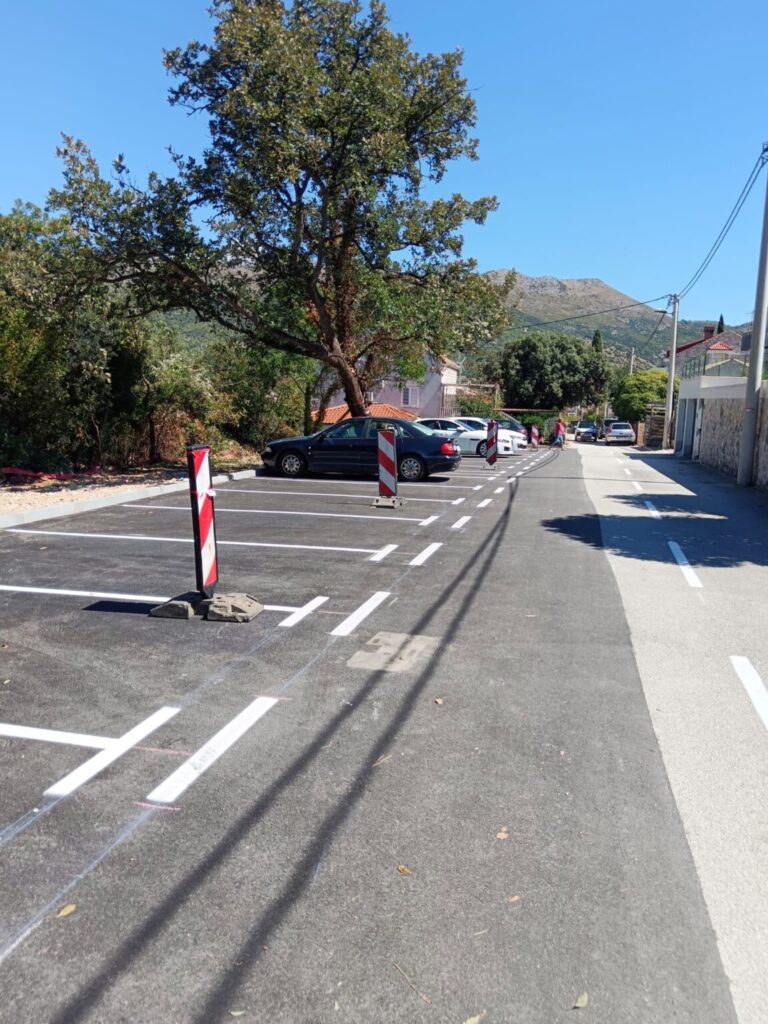 Građani Zatona izglasali i dobili parking u ulici Vrh Sela