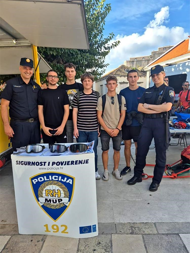 Policija i ostale žurne službe prezentirale svoj rad na Pilama