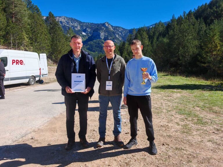 Obrtnička i tehnička škola Dubrovnik osvojila drugo mjesto na utrci školskih solarnih automobila “Na snagu Sunca”