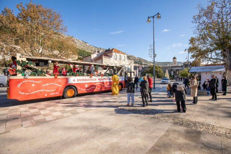 Raspisan javni natječaj za zakup adventskih kućica na Gundulićevoj poljani i Brsaljama