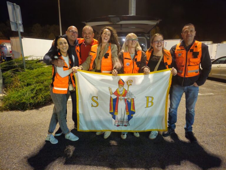 I članovi dubrovačke Hitne na prosvjedu u Zagrebu