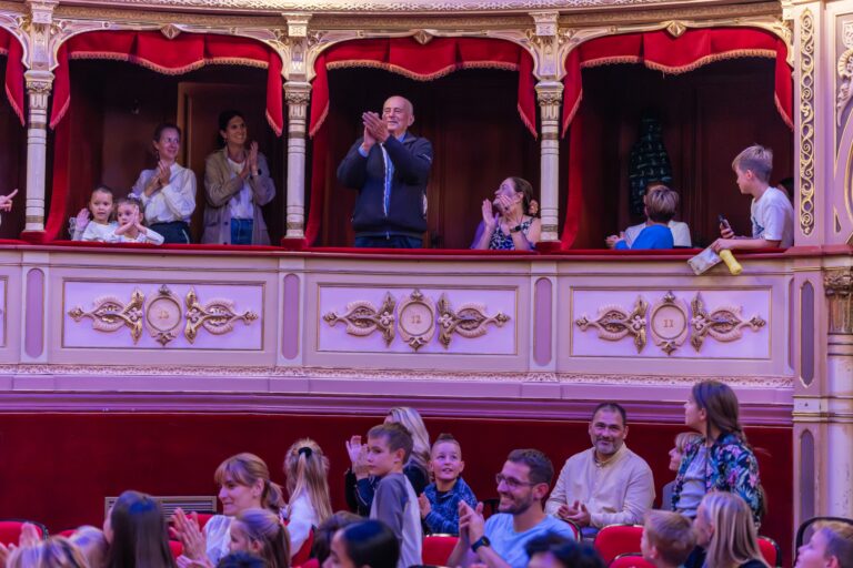 Publika daje život teatru. Pogledajte program Kazališta Marina Držića