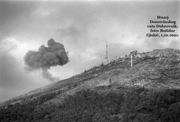 1. listopada 1991. započeo je napad na Dubrovnik s kopna, mora i zraka. Mislili su da će sve biti gotovo za 4-5 dana. Prevarili su se!