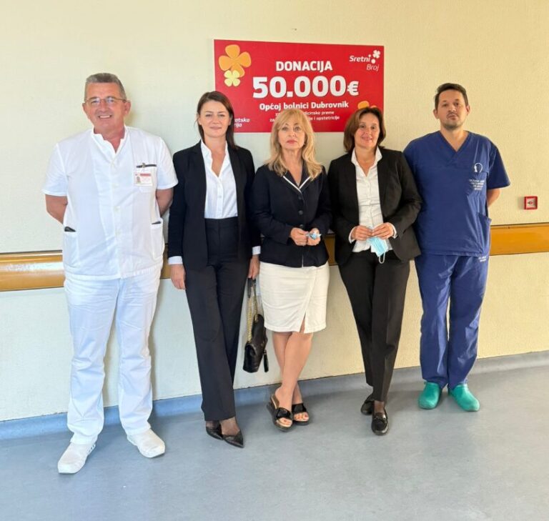 Odjelu ginekologije i opstetricije OB Dubrovnik doniran novi ultrazvučni uređaj