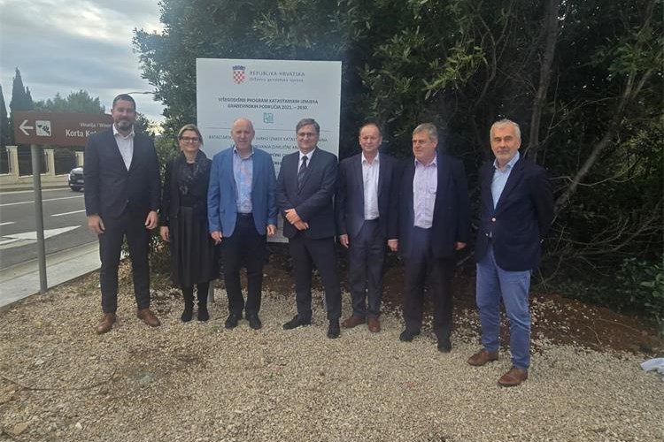 Branko Bačić u radnom posjetu Orebiću: Započela katastarska izmjera i otvoren novi vodoopskrbni cjevovod