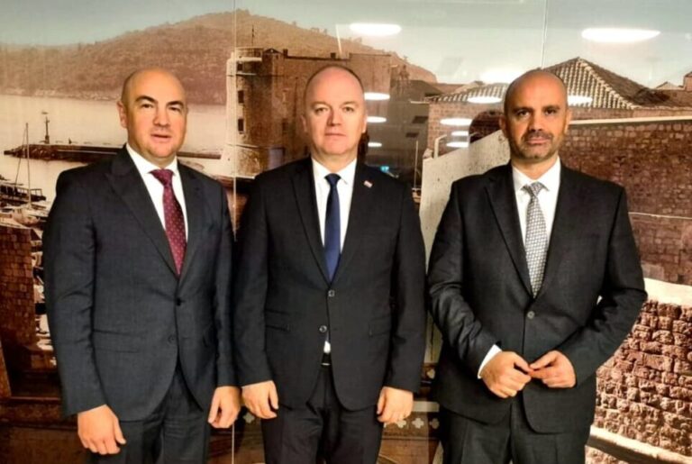 Sastanak Peza i ministra Šipića po pitanju demografije: Županija uspijeva zadržati svoje stanovništvo