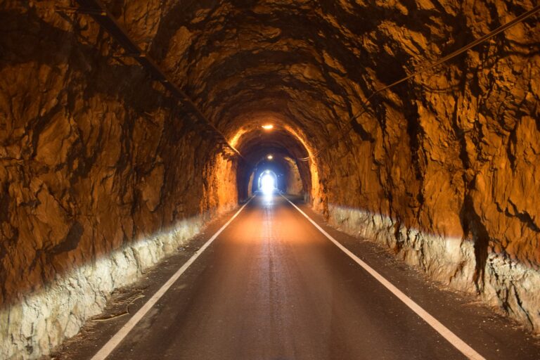 Pola stoljeća od otvaranja tunela Dingač: simbol pelješke upornosti i vrhunskih vina