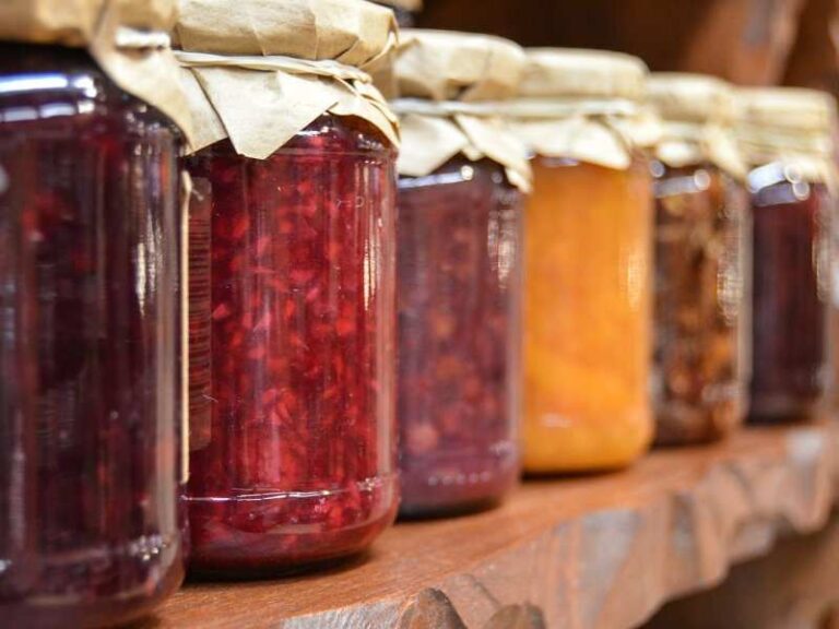 Spravljate li zimnicu? U konavoskim kućama je živo…