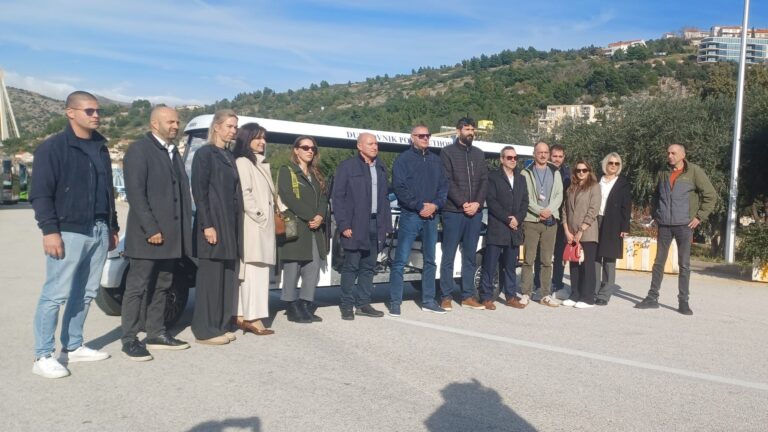 Nova aplikacija “Testing site visit”  povezuje našu zračnu i morsku luku