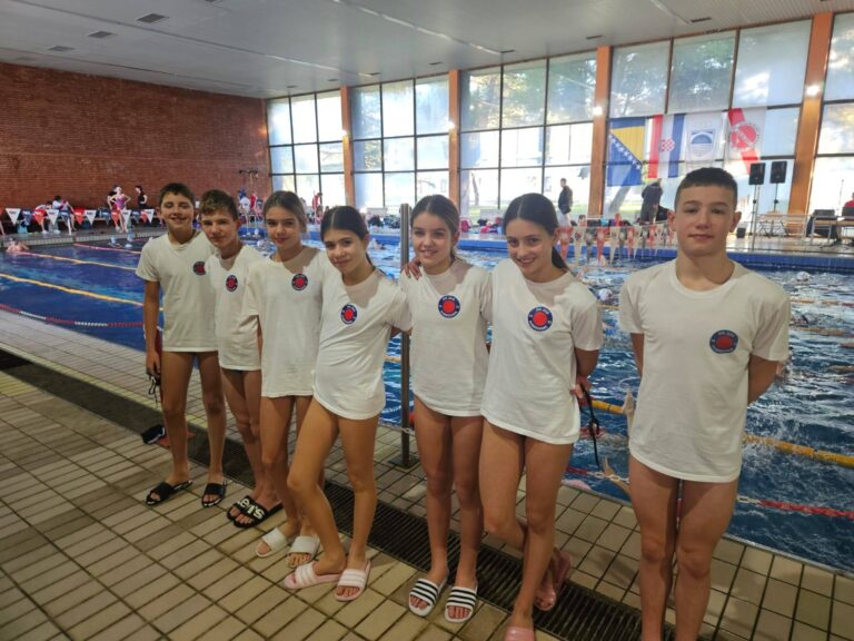 Šesnaest medalja za Plivački klub Jug na međunarodnom mitingu u Mostaru