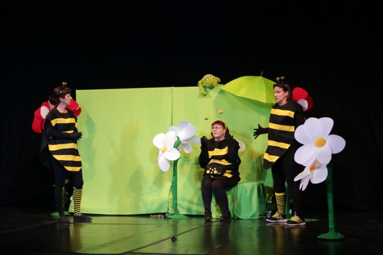 Gostujuće predstave za male i velike u KMD-u. Stižu KD Aster, Kazalište Virovitica i Kazalište Moruzgva