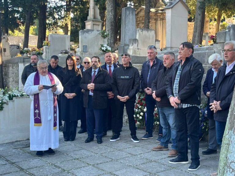 Položeni vijenci u spomen na logoraše Dubrovačko-neretvanske županije