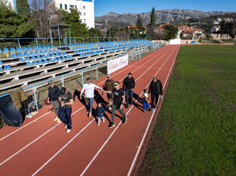 Ovo su ljudi koji stoje iza događaja zbog kojeg je više tisuća ljudi i noću trčalo na stazi u Lapadu