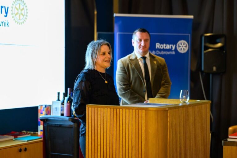 Na donatorskoj aukciji vina Rotary kluba Dubrovnik prikupljeno preko 6 tisuća eura