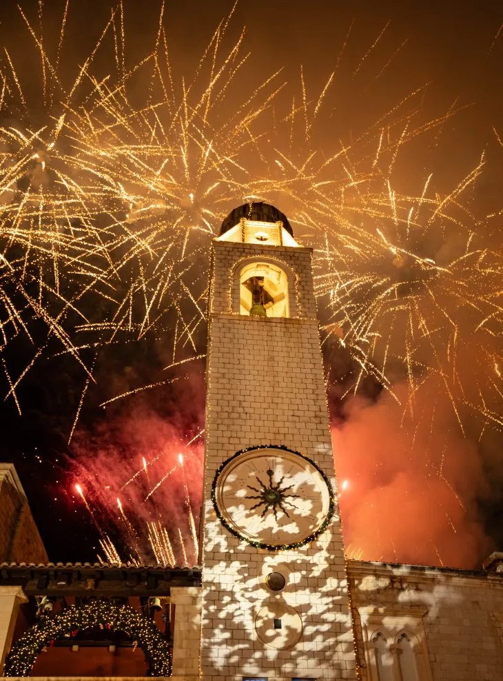 Peti tjedan Dubrovačkog zimskog festivala donosi vrhunac blagdanskog programa i doček Nove godine na Stradunu