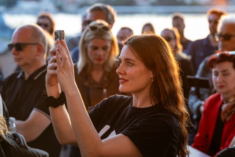 Od A do Ž s Doris Kosović / Neki mi u Love baru naručuju kavu u stihovima…