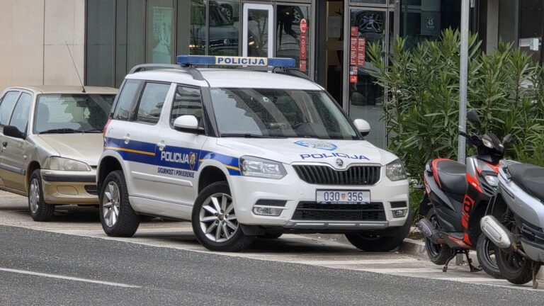 Tragedija u Dolini Neretve, vozač upao autom u kanal i poginuo