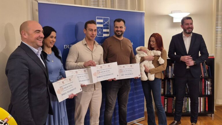 Po županijsku potporu od tisuću eura stigao i prvorođeni dječačić u 2026.!