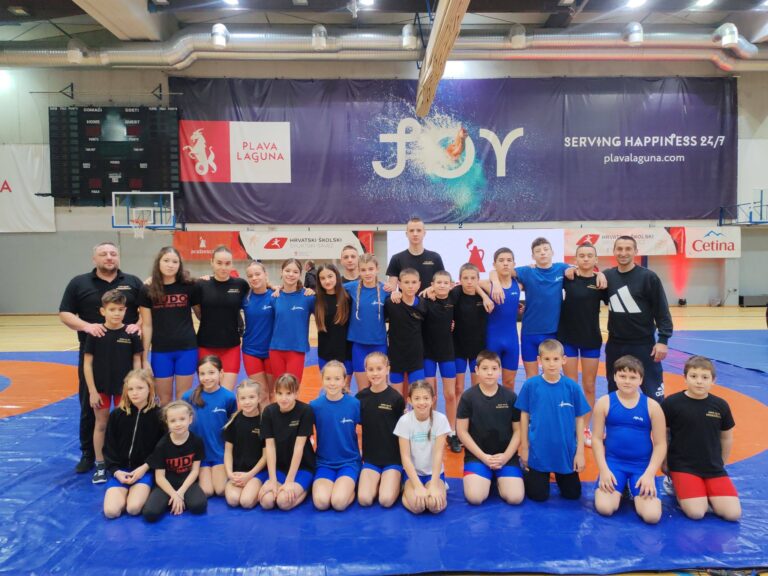 Učenice OŠ Mokošica prvakinje su Hrvatske u hrvanju