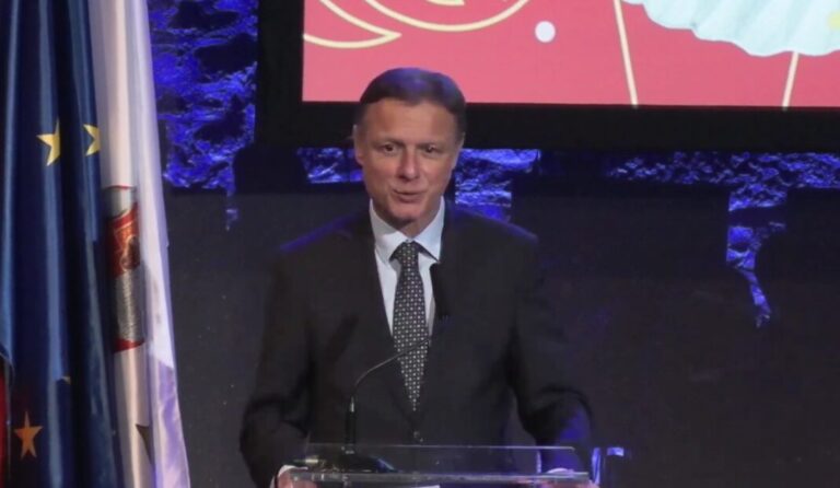 Tko je sve nazočio svečanoj sjednici Gradskog vijeća?