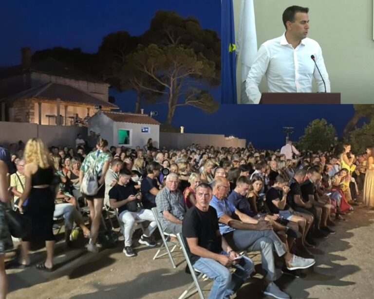 KOMENTAR / E, Željko, Željko, gradski vijećniče … što ima u tim Kinematografima toliko privlačno?