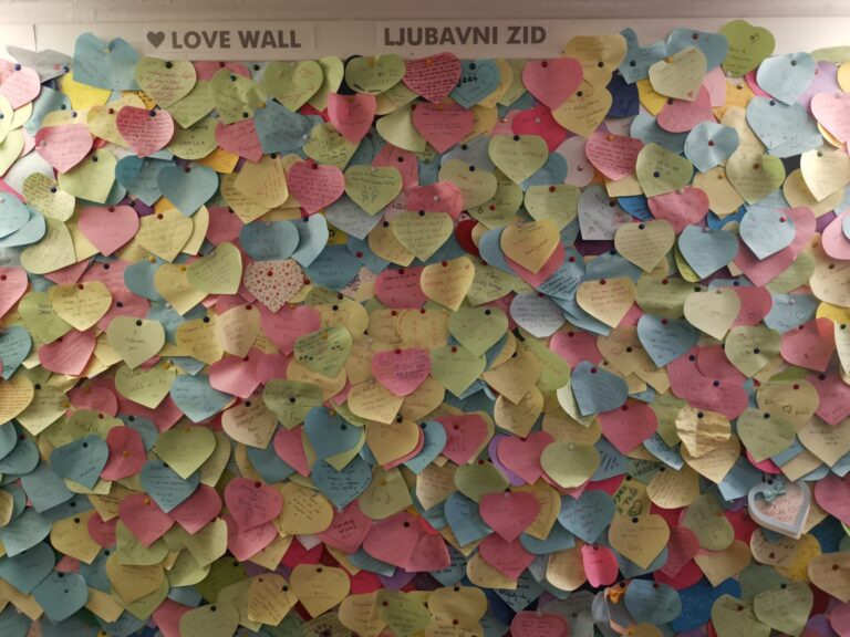 Muzej ljubavnih priča u Pilama: kad dođe muškarac sam, ostavi želju i izađe bez zadržavanja