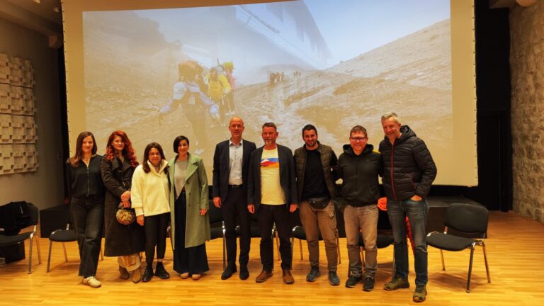 Sniježničari održali predavanje o ekspediciji “Kolumbija i Ekvador”